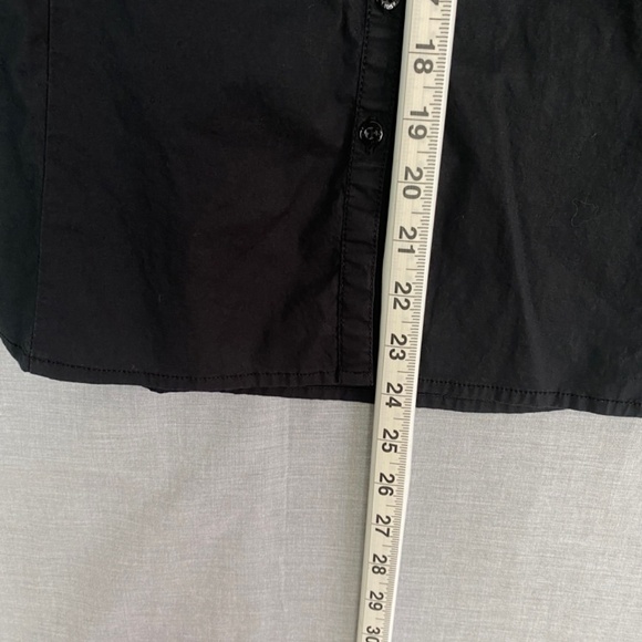 Tommy Hilfiger Top Womens Large Black Button Up Dress Shirt Ruffled Yoke - Picture 10 of 10